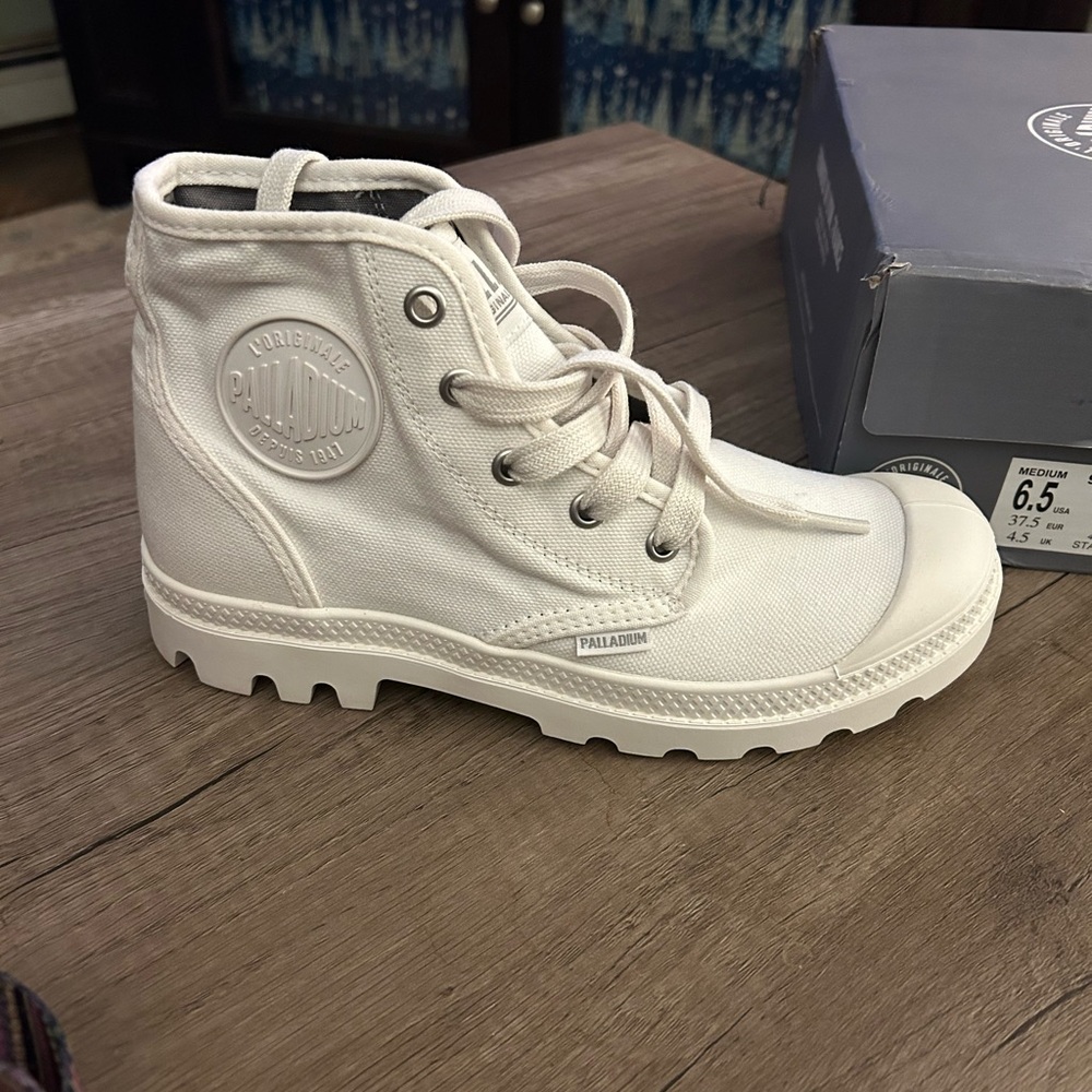 Palladium Women's Off-White Canvas High-Top Sneakers